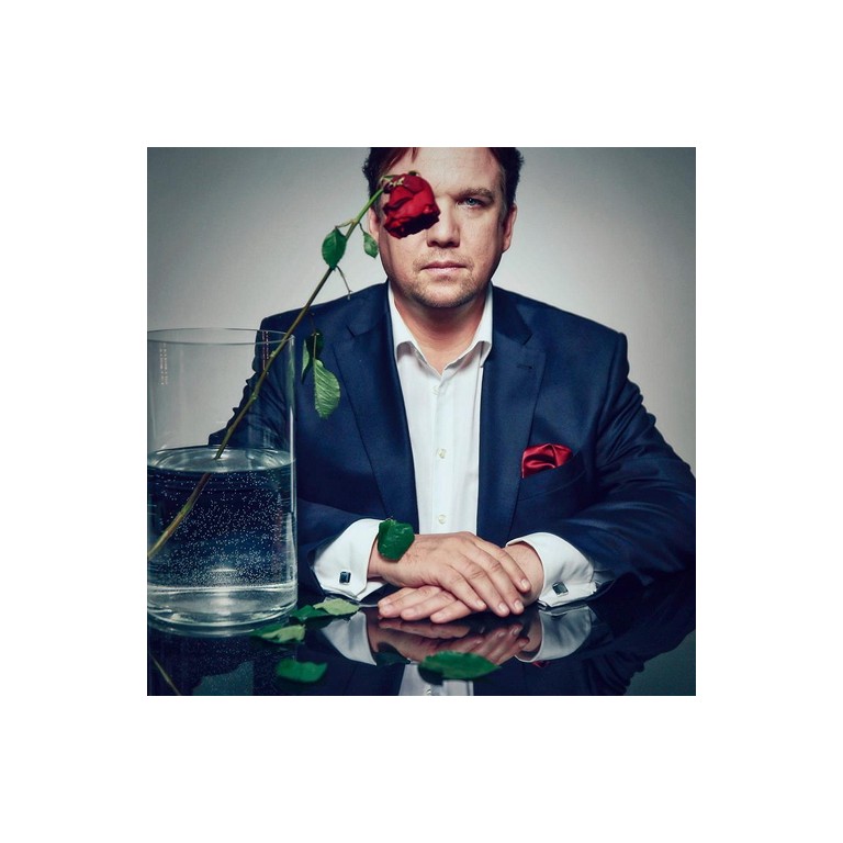 Matthias Brodowy "Gesellschaft mit beschränkter Haltung" © Tomas Rodriguez